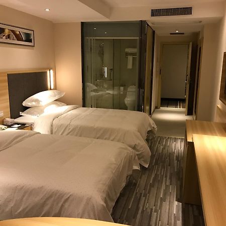See U Select Hotel ووهان المظهر الخارجي الصورة