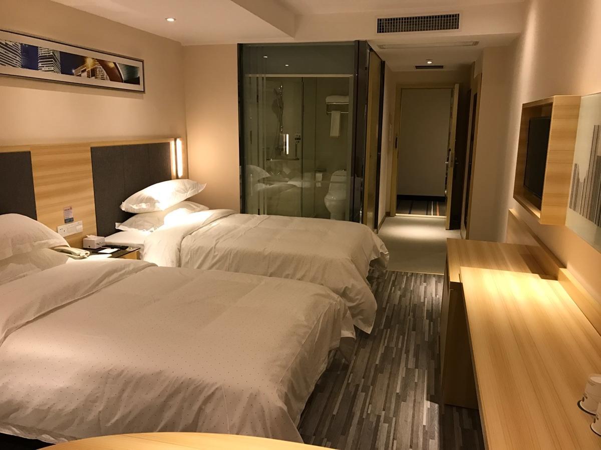 See U Select Hotel ووهان المظهر الخارجي الصورة