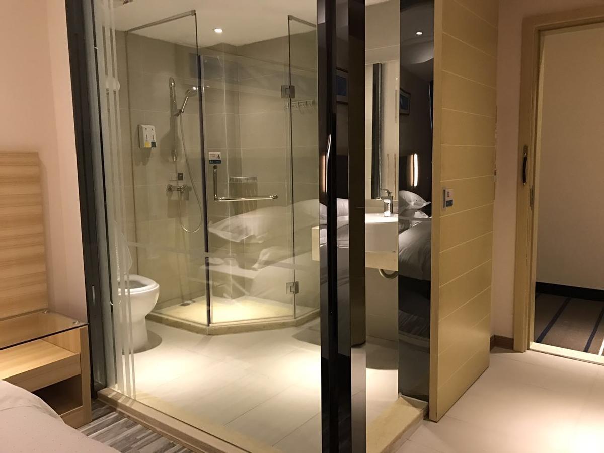 See U Select Hotel ووهان المظهر الخارجي الصورة